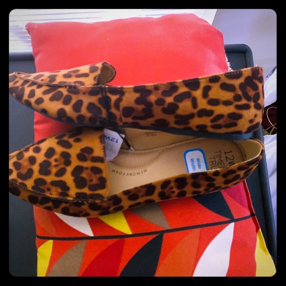 Time and Tru Shoes - Women brand new Leopard print loafers 12w